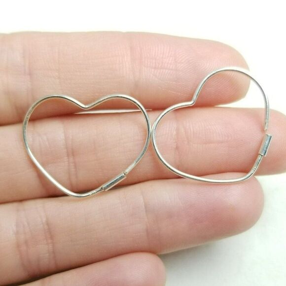 Vintage 900 Silver Heart Shape Continuous Hoop Earrings Sterling Silver, Estate - Picture 1 of 6
